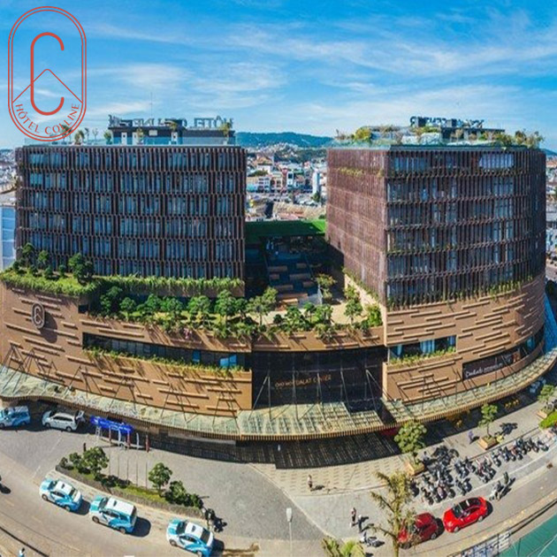 Hotel Colline Đà Lạt 4* - Phòng Superior 2N1Đ + Ăn Sáng - 2 Khách. Voucher 2,800,000 VNĐ, Còn 1,690,000 VNĐ, Giảm 40%. Chỉ Có Tại Hotdeal.vn!