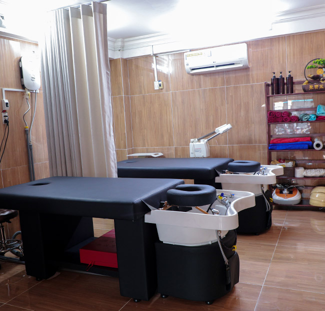 Lotus Spa - Massage Trị Liệu Cổ Vai Gáy + Gội Đầu + Chăm Sóc Da. Voucher 550,000 VNĐ, Còn 199,000 VNĐ, Giảm 64%. Chỉ Có Tại Hotdeal.vn!