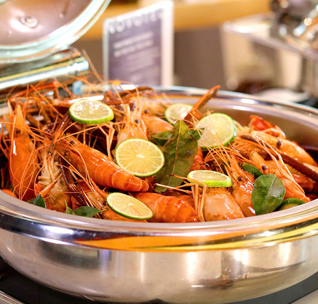 Novotel Living - Phú Mỹ Hưng - Buffet Cao Cấp Trưa Chủ Nhật. Voucher 442,260 VNĐ, Còn 354,000 VNĐ, Giảm 20%. Chỉ Có Tại Hotdeal.vn!