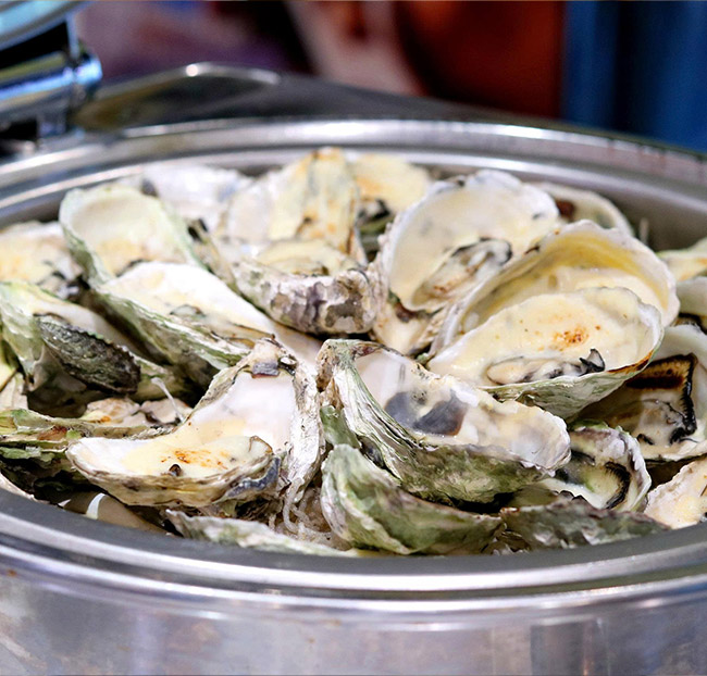 Novotel Living - Phú Mỹ Hưng - Buffet Cao Cấp Trưa Chủ Nhật. Voucher 442,260 VNĐ, Còn 354,000 VNĐ, Giảm 20%. Chỉ Có Tại Hotdeal.vn!