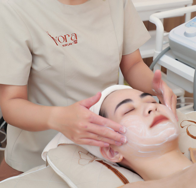 Ivora Skinlab - Peel Da Căng Bóng Tức Thì - Không Đau, Không Bong Tróc. Voucher 599,000 VNĐ, Còn 399,000 VNĐ, Giảm 33%. Chỉ Có Tại Hotdeal.vn!