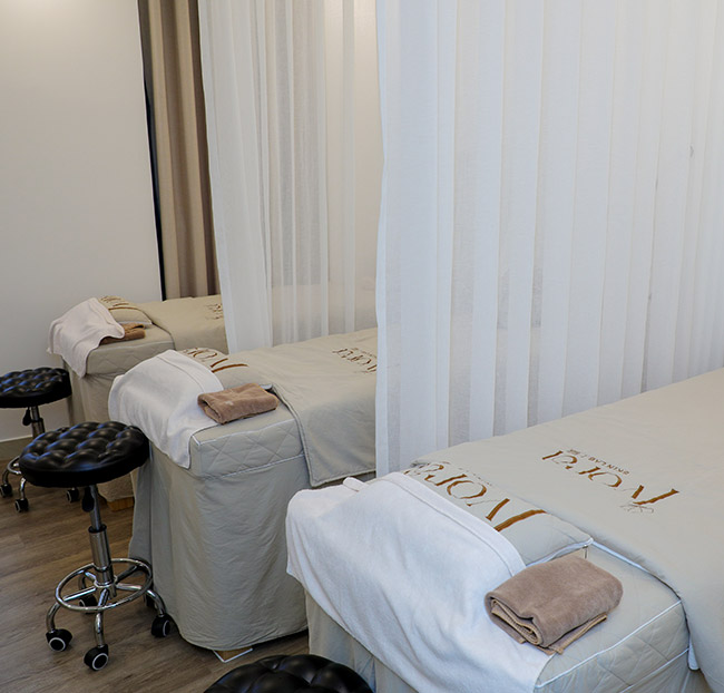 Ivora Skinlab - Gội Đầu Thảo Dược + Ủ Tóc + Massage Cổ Vai Gáy Chuyên Sâu. Voucher 149,000 VNĐ, Còn 99,000 VNĐ, Giảm 34%. Chỉ Có Tại Hotdeal.vn!