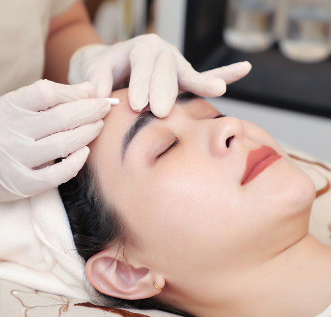 Ivora Skinlab - Cryo Công Nghệ Hàn Quốc - Sạch Da, Trắng Mịn, Căng Bóng Da. Voucher 599,000 VNĐ, Còn 99,000 VNĐ, Giảm 83%. Chỉ Có Tại Hotdeal.vn!