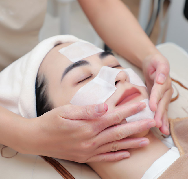 Ivora Skinlab - Cryo Công Nghệ Hàn Quốc - Sạch Da, Trắng Mịn, Căng Bóng Da. Voucher 599,000 VNĐ, Còn 99,000 VNĐ, Giảm 83%. Chỉ Có Tại Hotdeal.vn!