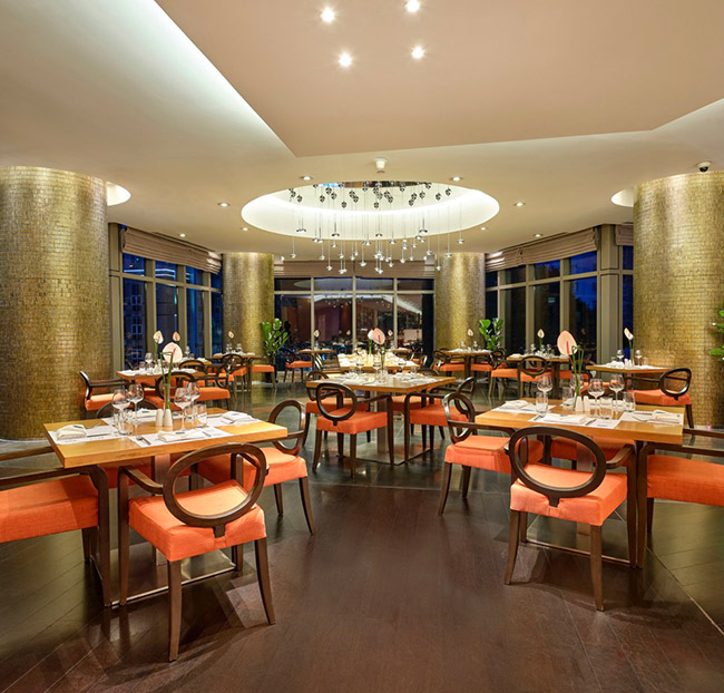 Pullman Saigon - Buffet Tối Hải Sản Cao Cấp, Tôm Hùm Không Giới Hạn + Free Flow Soft Drink - T6, T7, CN. Voucher 1,502,000 VNĐ, Còn 1,050,000 VNĐ, Giảm 30%. Chỉ Có Tại Hotdeal.vn!