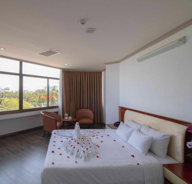 PT Hotel Vũng Tàu 3* Vitamin Sea 2N1Đ - Phòng 2 Người + Ăn Sáng - Có Hồ Bơi. Voucher 1,900,000 VNĐ, Còn 750,000 VNĐ, Giảm 61%. Chỉ Có Tại Hotdeal.vn!