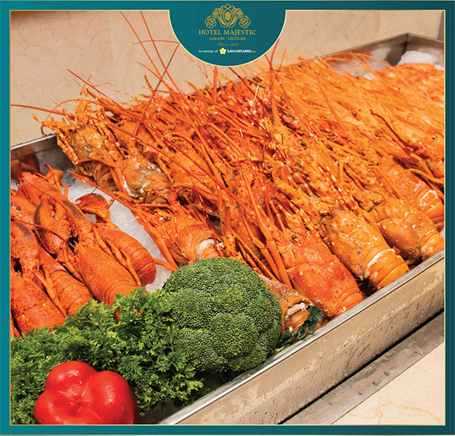 Hotel Majestic Saigon - Buffet BBQ Hải Sản, Tôm Hùm Không Giới Hạn + Rượu Vang, Bia - View Ngắm Sông Sài Gòn. Voucher 1,365,000 VNĐ, Còn 1,160,000 VNĐ, Giảm 15%. Chỉ Có Tại Hotdeal.vn!