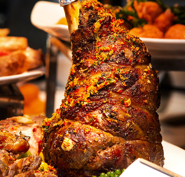 Hotel Majestic Saigon - Buffet BBQ Hải Sản, Tôm Hùm Không Giới Hạn + Rượu Vang, Bia - View Ngắm Sông Sài Gòn. Voucher 1,365,000 VNĐ, Còn 1,160,000 VNĐ, Giảm 15%. Chỉ Có Tại Hotdeal.vn!