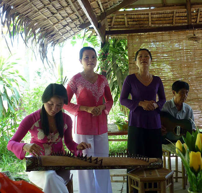 Tour Địa Đạo Củ Chi - Miền Tây - Mỹ Tho 1 Ngày. Voucher 1,380,000 VNĐ, Còn 990,000 VNĐ, Giảm 28%. Chỉ Có Tại Hotdeal.vn!