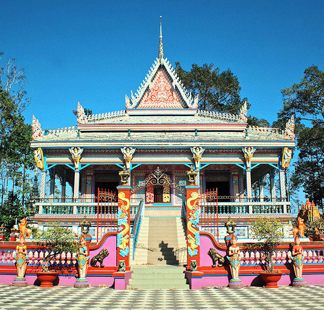 Tour Lục Tỉnh Miền Tây 4N3Đ - Mỹ Tho - Bến Tre - Châu Đốc - Cần Thơ - Bạc Liêu - Sóc Trăng. Voucher 5,900,000 VNĐ, Còn 4,400,000 VNĐ, Giảm 25%. Chỉ Có Tại Hotdeal.vn!