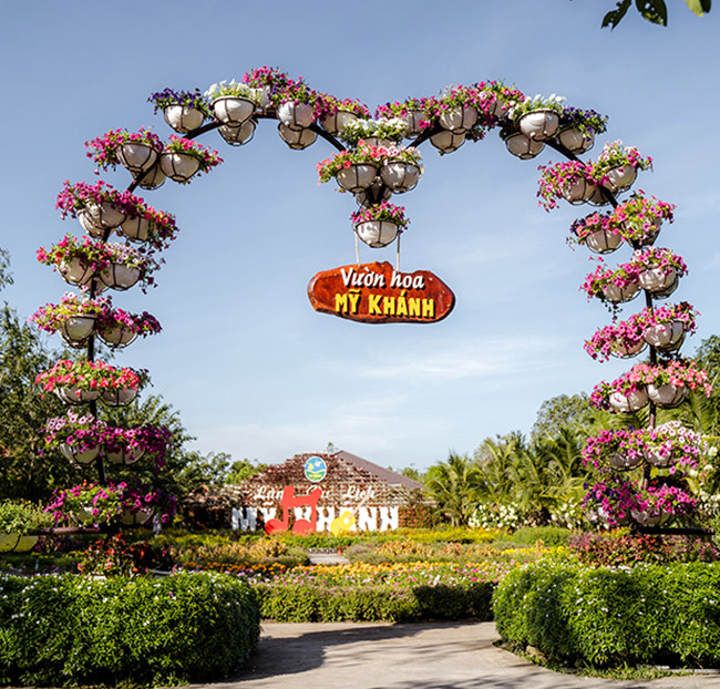 Tour Miền Tây 2N1Đ - Mỹ Tho - Bến Tre - Cần Thơ - Mỹ Khánh - KS 3 Sao - Bao Gồm Bữa Tối. Voucher 2,500,000 VNĐ, Còn 1,699,000 VNĐ, Giảm 32%. Chỉ Có Tại Hotdeal.vn!
