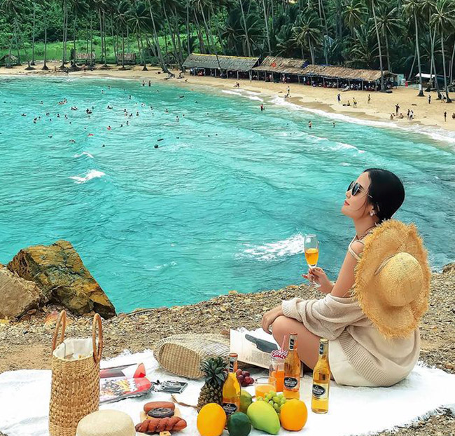 Tour Đảo Nam Du 2N2Đ - Hòn Mấu - Tiệc BBQ Hải Sản - BD010. Voucher 2,650,000 VNĐ, Còn 1,990,000 VNĐ, Giảm 25%. Chỉ Có Tại Hotdeal.vn!