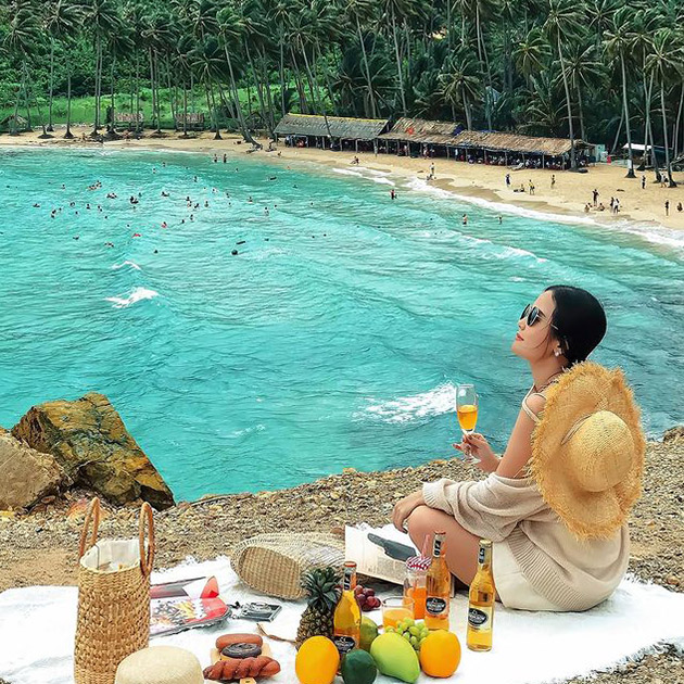 Tour Đảo Nam Du 2N2Đ - Hòn Mấu - Tiệc BBQ Hải Sản - BD010. Voucher 2,650,000 VNĐ, Còn 1,990,000 VNĐ, Giảm 25%. Chỉ Có Tại Hotdeal.vn!