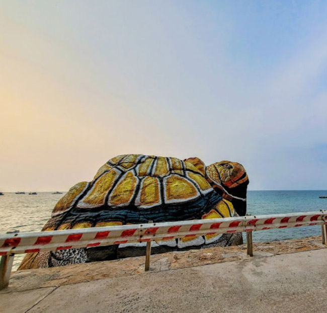 Tour Đảo Hòn Sơn 2N2Đ - Lặn Ngắm San Hô - Tiệc BBQ Hải Sản - Khứ Hồi Xe Giường Nằm - BD008. Voucher 2,950,000 VNĐ, Còn 1,950,000 VNĐ, Giảm 34%. Chỉ Có Tại Hotdeal.vn!