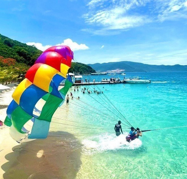 Tour Nha Trang 2N2Đ - Ba Đảo - Bãi Tranh - Con Sẻ Tre - Vinwonders - Khách Sạn 4 Sao - NT002. Voucher 2,590,000 VNĐ, Còn 1,690,000 VNĐ, Giảm 35%. Chỉ Có Tại Hotdeal.vn!