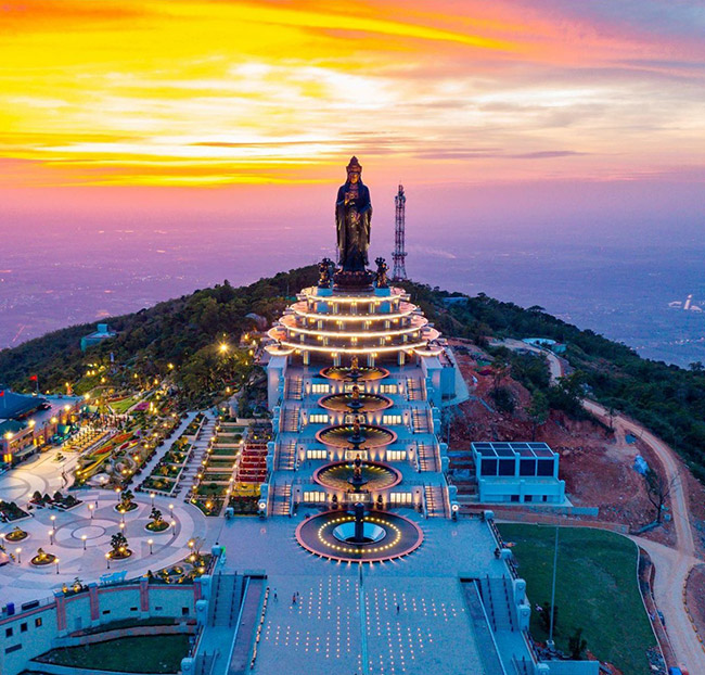 Tour Tây Ninh 1 Ngày - Núi Bà - Đỉnh Vân Sơn - Tòa Thánh - Chùa Gò Kén - HH011 . Voucher 1,500,000 VNĐ, Còn 890,000 VNĐ, Giảm 41%. Chỉ Có Tại Hotdeal.vn!