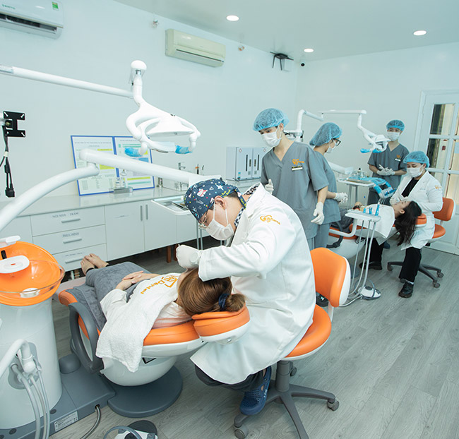 White Smile Dental - Tẩy Trắng Răng Công Nghệ Plasma Cao Cấp 2026. Voucher 2,500,000 VNĐ, Còn 990,000 VNĐ, Giảm 60%. Chỉ Có Tại Hotdeal.vn!