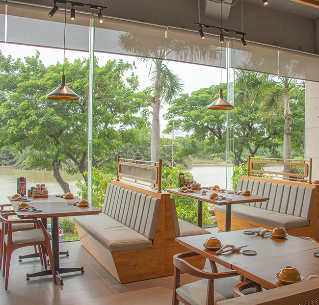 Hệ Thống Hoàng Yến Group - Voucher 200K Ưu Đãi 10% - Trống Cơm - Chảo Cá - Hoàng Yến Cuisine. Voucher 200,000 VNĐ, Còn 180,000 VNĐ, Giảm 10%. Chỉ Có Tại Hotdeal.vn!