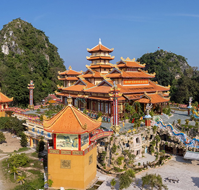 Tour Hành Trình Di Sản Miền Trung 5N4Đ - Đà Nẵng - Quảng Bình - Huế. Voucher 8,900,000 VNĐ, Còn 6,680,000 VNĐ, Giảm 25%. Chỉ Có Tại Hotdeal.vn!