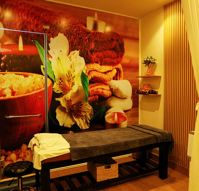 VTM Úc Châu - Massage Body + Ấn Huyệt + Foot + Đầu, Cổ, Vai, Gáy. Voucher 599,000 VNĐ, Còn 179,000 VNĐ, Giảm 70%. Chỉ Có Tại Hotdeal.vn!
