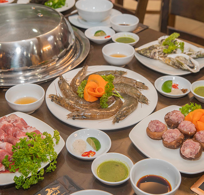 Thảo Nguyên Xanh - Set Lợn Mẹt/ Lẩu Hơi Cho 4 Người. Voucher 560,000 VNĐ, Còn 480,000 VNĐ, Giảm 14%. Chỉ Có Tại Hotdeal.vn!