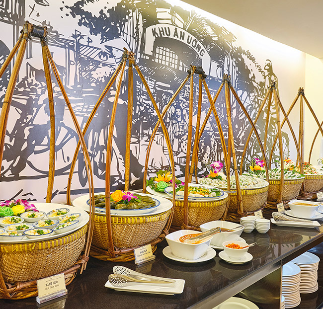 Buffet Gánh Bông Sen - Ẩm Thực 3 Miền - Tối Cả Tuần. Voucher 419,000 VNĐ, Còn 379,000 VNĐ, Giảm 10%. Chỉ Có Tại Hotdeal.vn!