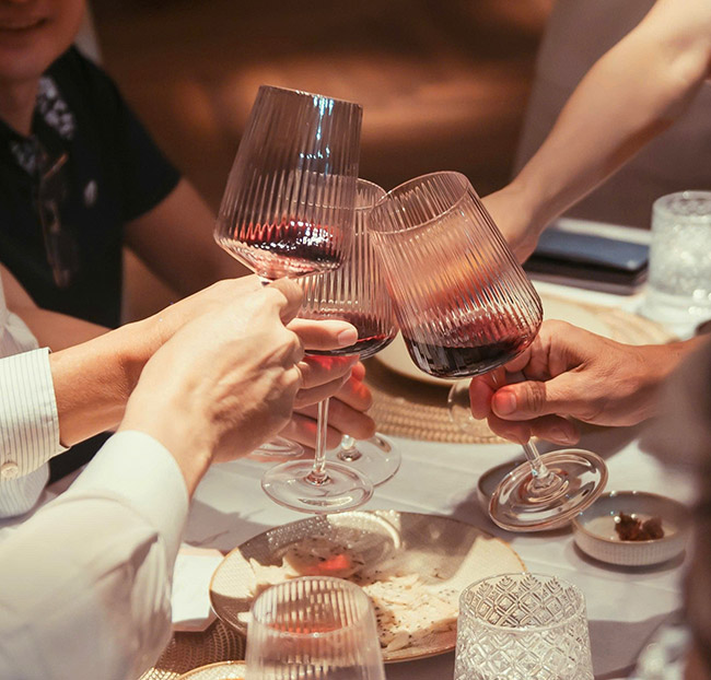ICON Saigon Cruise - Set Menu Ăn Tối, Ngắm Cảnh Trên Du Thuyền 5 Sao. Voucher 1,500,000 VNĐ, Còn 1,125,000 VNĐ, Giảm 25%. Chỉ Có Tại Hotdeal.vn!
