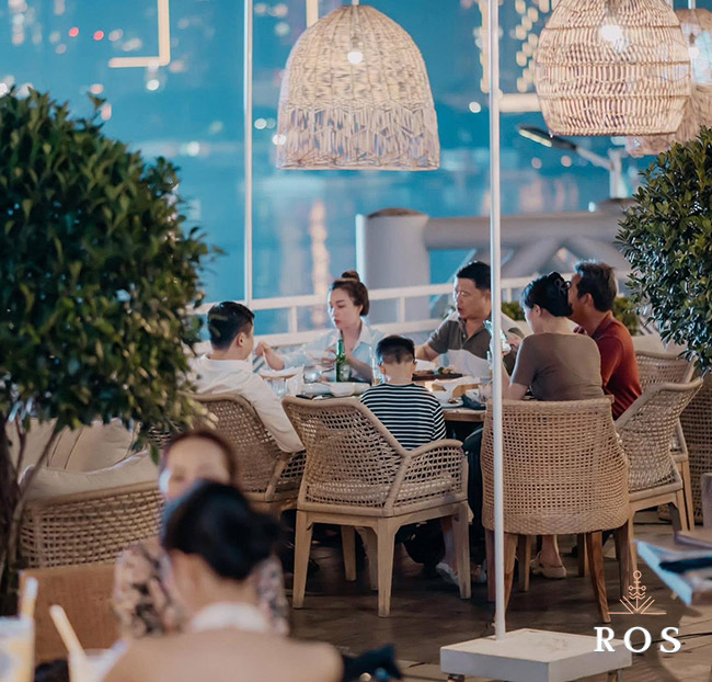 ROS - Yacht Club - Set Menu Ăn Tối Tại Nhà Hàng Bên Sông Sài Gòn. Voucher 1,125,000 VNĐ, Còn 960,000 VNĐ, Giảm 15%. Chỉ Có Tại Hotdeal.vn!