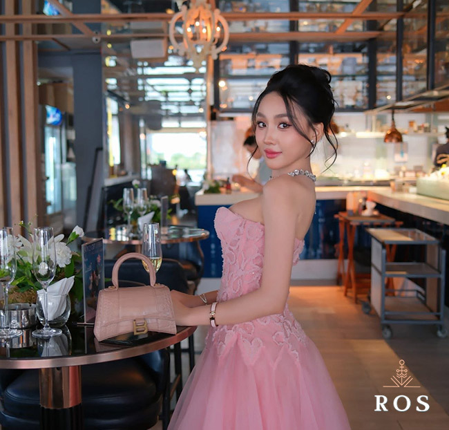 ROS - Yacht Club - Set Menu Ăn Trưa Tại Nhà Hàng Bên Sông Sài Gòn. Voucher 230,000 VNĐ, Còn 184,000 VNĐ, Giảm 20%. Chỉ Có Tại Hotdeal.vn!
