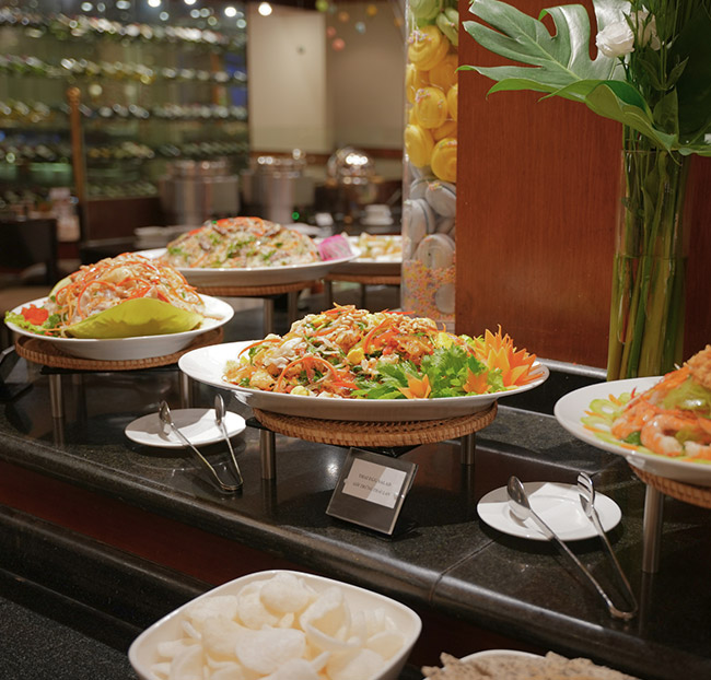 Saigon Prince - International Buffet Trưa Hơn 50 Món Á Âu. Voucher 453,600 VNĐ, Còn 386,000 VNĐ, Giảm 15%. Chỉ Có Tại Hotdeal.vn!