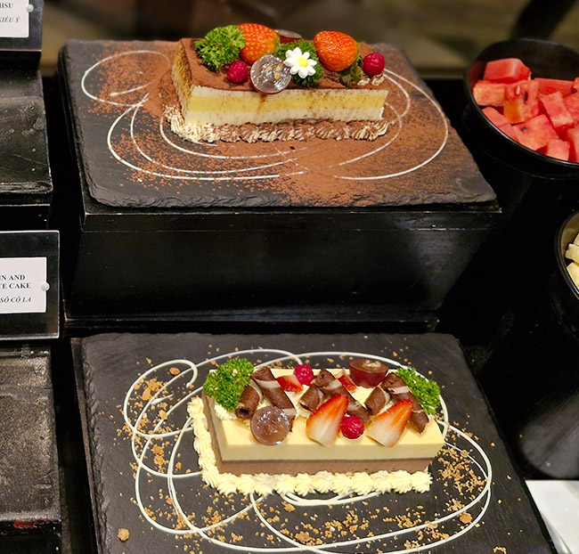 Saigon Prince - Buffet Cua Biển, Hải Sản Không Giới Hạn. Voucher 736,000 VNĐ, Còn 550,000 VNĐ, Giảm 25%. Chỉ Có Tại Hotdeal.vn!