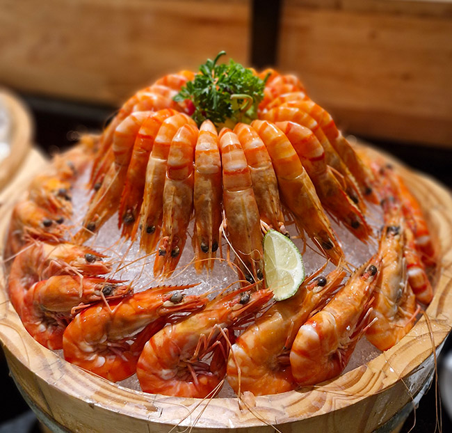Saigon Prince - Buffet Hải Sản Cao Cấp, Tặng Tôm Hùm. Voucher 792,000 VNĐ, Còn 649,000 VNĐ, Giảm 18%. Chỉ Có Tại Hotdeal.vn!
