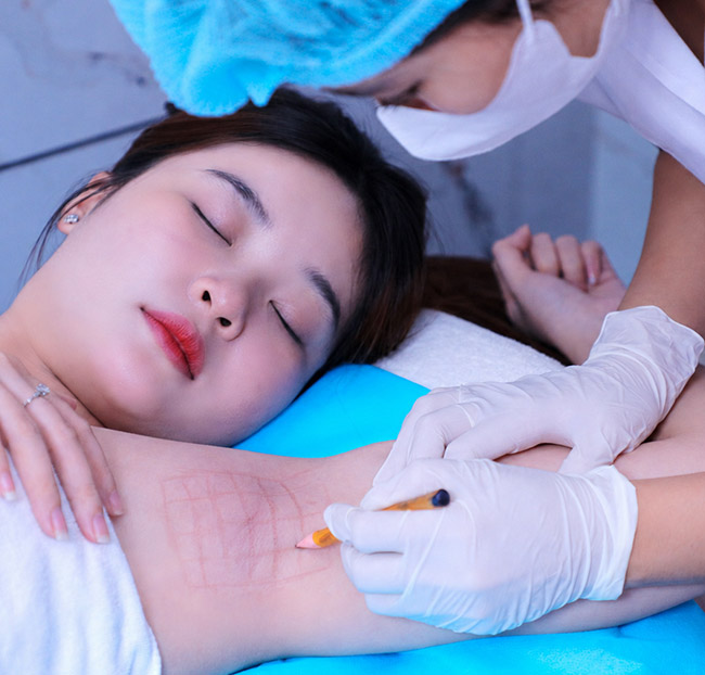 Viện Việt Hàn - Botox Trị Hôi Nách/ Trọn Gói Xóa Xăm/ Chân Mày/ Môi. Voucher 4,000,000 VNĐ, Còn 999,000 VNĐ, Giảm 75%. Chỉ Có Tại Hotdeal.vn!