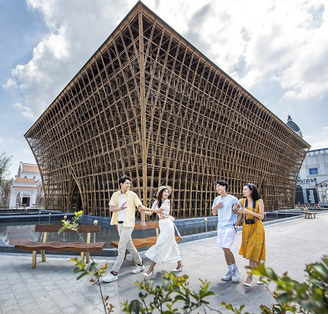 Tour Phú Quốc 3N2Đ - Grand World - Câu Cá - Ngắm San Hô - Bay TPHCM. Voucher 5,900,000 VNĐ, Còn 3,990,000 VNĐ, Giảm 32%. Chỉ Có Tại Hotdeal.vn!