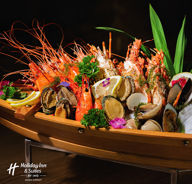 Holiday Inn & Suites - Đại Tiệc Buffet Hải Sản Tôm Hùm 5 Sao. Voucher 793,086 VNĐ, Còn 635,000 VNĐ, Giảm 20%. Chỉ Có Tại Hotdeal.vn!