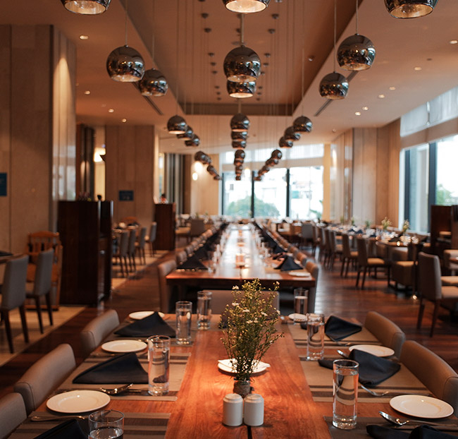 Hotel Nikko Saigon - Buffet Hải Sản Tôm Hùm Cao Cấp + Rượu Vang