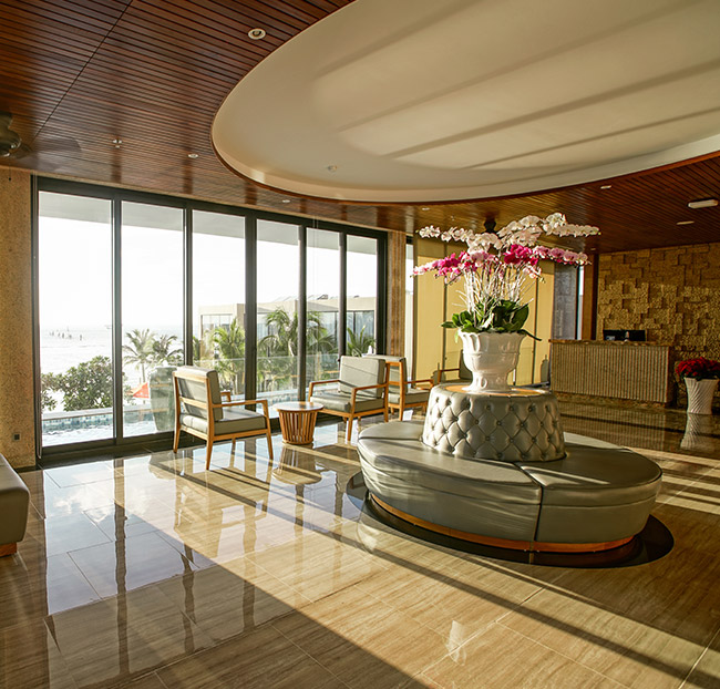Marina Bay Resort Vũng Tàu 5* - P. Deluxe 2N1Đ + Ăn Sáng - 2 Khách. Voucher 9,890,000 VNĐ, Còn 2,250,000 VNĐ, Giảm 77%. Chỉ Có Tại Hotdeal.vn!