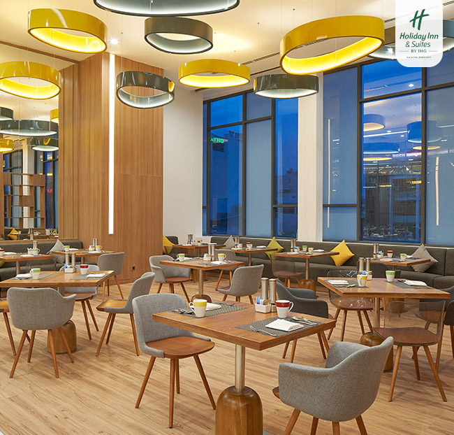 Holiday Inn & Suites - Buffet Sáng Quốc Tế Á, Âu Trên 80 Món. Voucher 436,590 VNĐ, Còn 349,000 VNĐ, Giảm 20%. Chỉ Có Tại Hotdeal.vn!