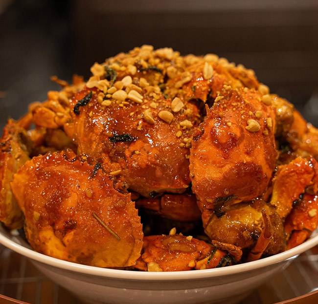 Tàu Bến Nghé - Buffet Hải Sản Cao Cấp, Nghe Nhạc, Du Ngoạn Sông Sài Gòn. Voucher 849,110 VNĐ, Còn 699,000 VNĐ, Giảm 18%. Chỉ Có Tại Hotdeal.vn!
