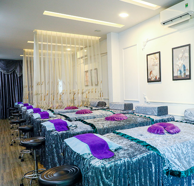 Spa Lucky Star - Uốn Mi 3D Phủ Đen Keratin/ Nối Mi Hàn Quốc. Voucher 350,000 VNĐ, Còn 149,000 VNĐ, Giảm 57%. Chỉ Có Tại Hotdeal.vn!