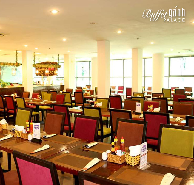 Buffet Gánh Palace Nguyễn Huệ - Ẩm Thực 3 Miền - Trưa Cả Tuần. Voucher 299,000 VNĐ, Còn 259,000 VNĐ, Giảm 13%. Chỉ Có Tại Hotdeal.vn!