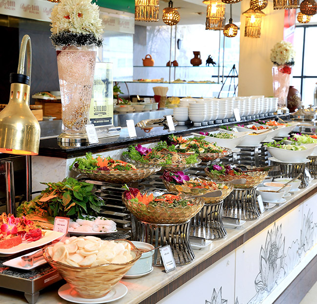 Buffet Gánh Palace Nguyễn Huệ - Ẩm Thực 3 Miền - Trưa Cả Tuần. Voucher 299,000 VNĐ, Còn 259,000 VNĐ, Giảm 13%. Chỉ Có Tại Hotdeal.vn!